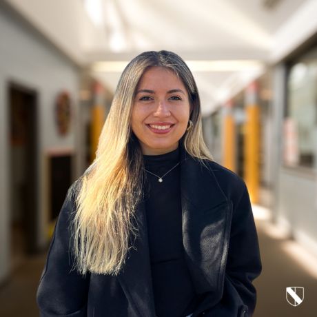 Amanda Ruminot Diseñadora Gráfica Mises